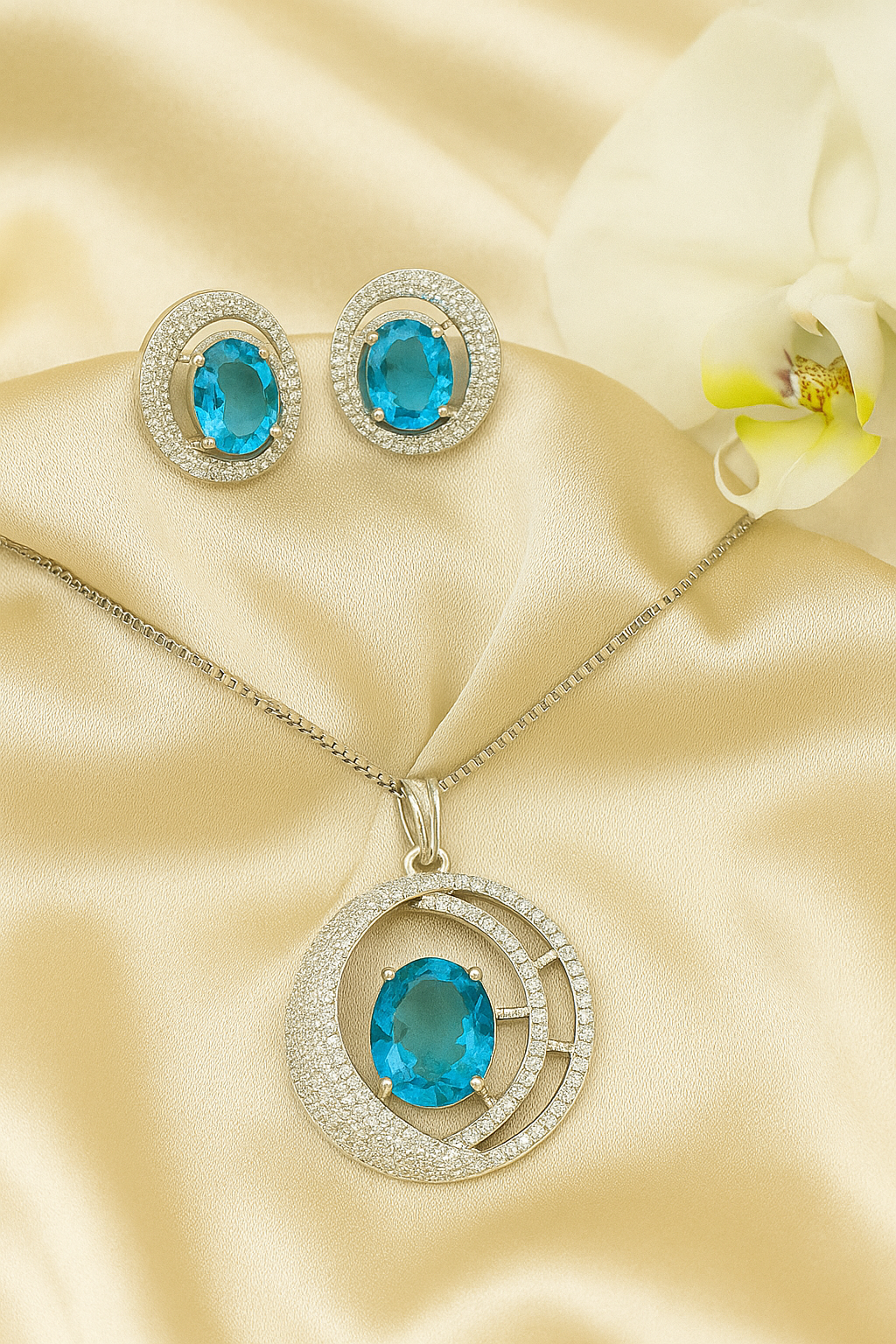 Grace Blue Pendent Set