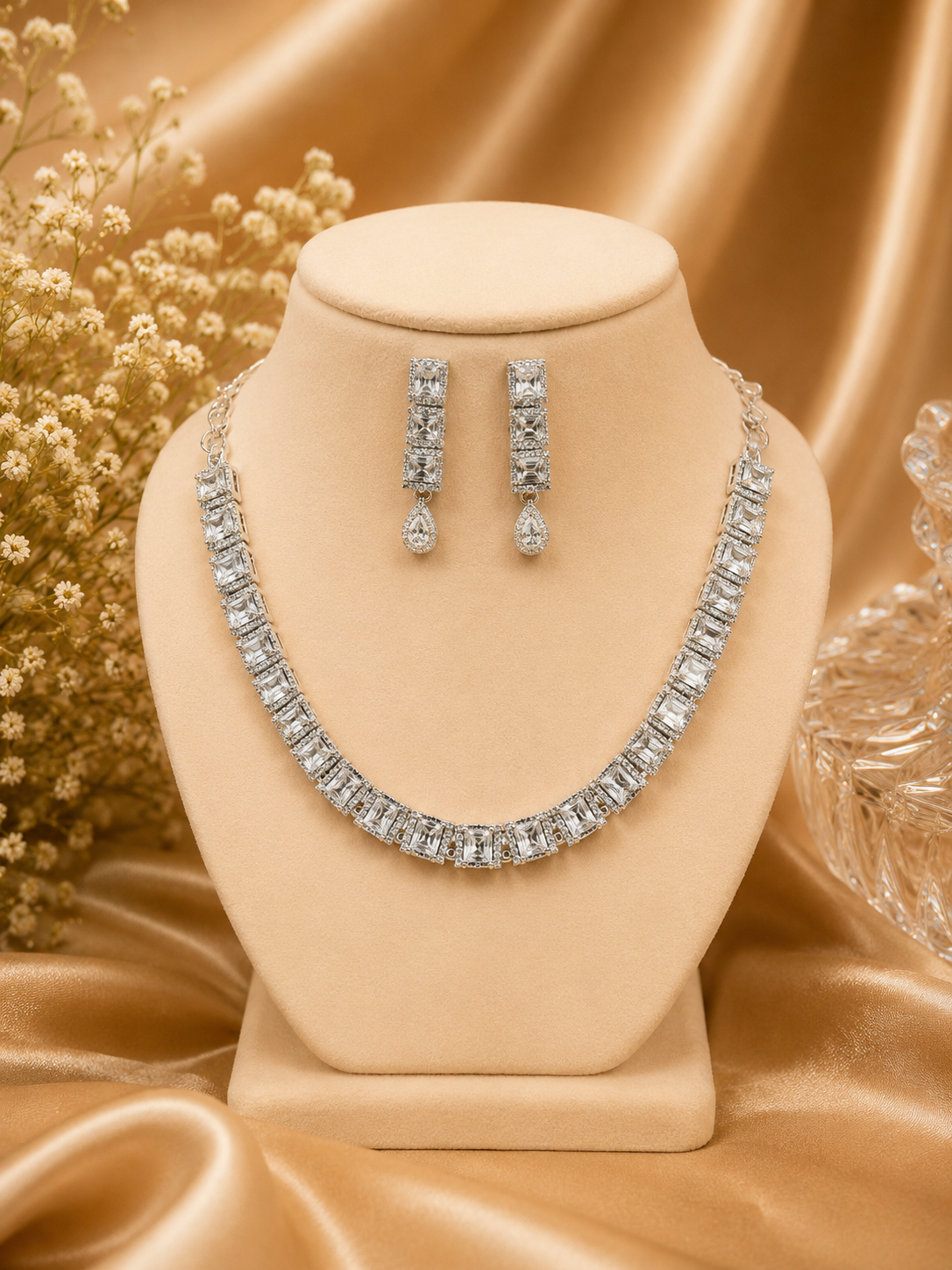 Rajsi Ivory Necklace Set