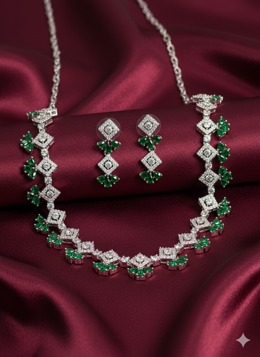 Fanny Green Necklace Set
