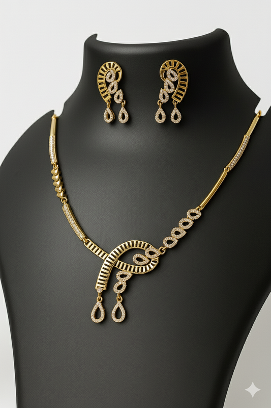 Sheen I Golden Necklace Set